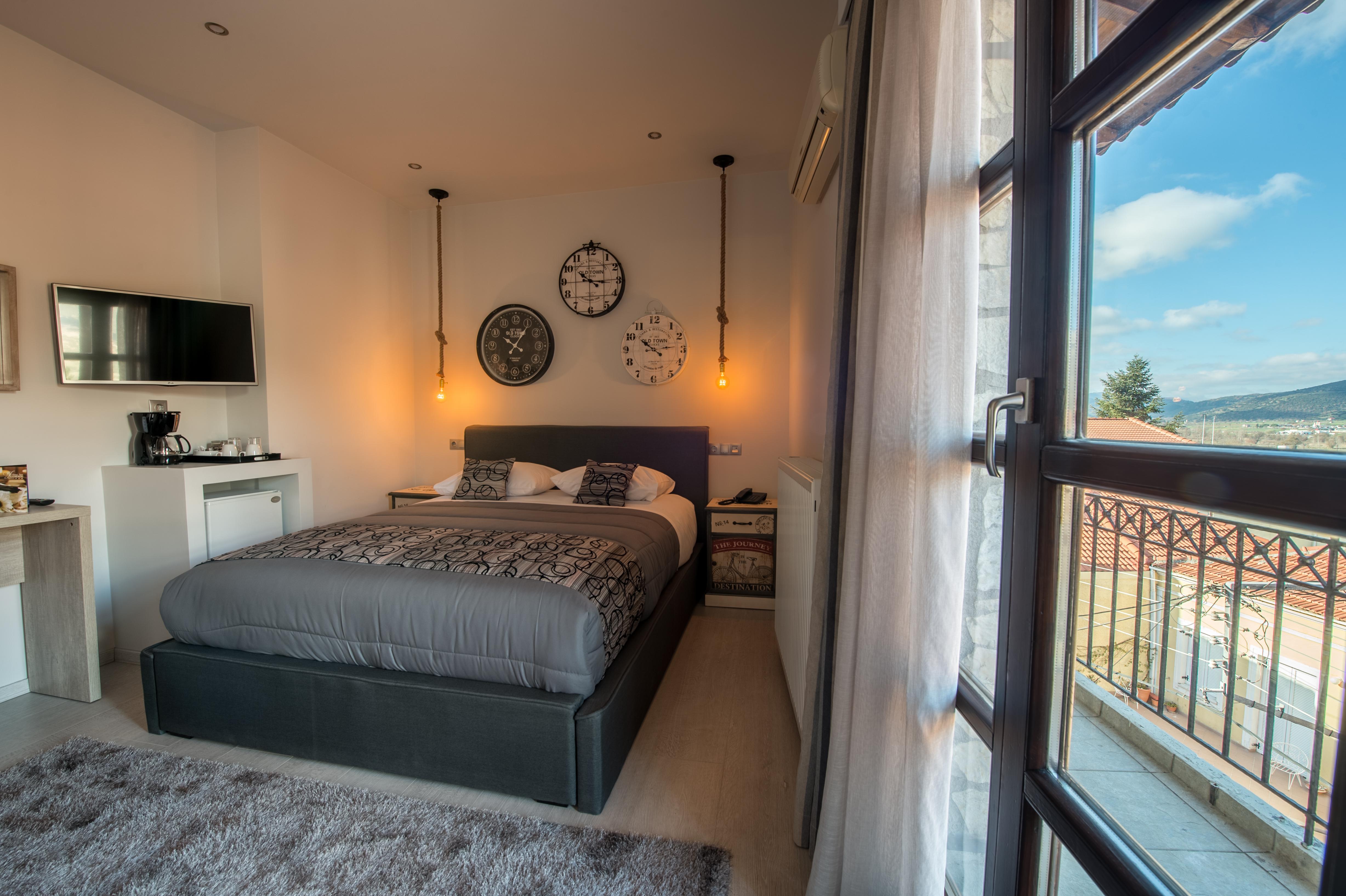 Filoxenia Hotel & Spa กาลาวริตา ภายนอก รูปภาพ
