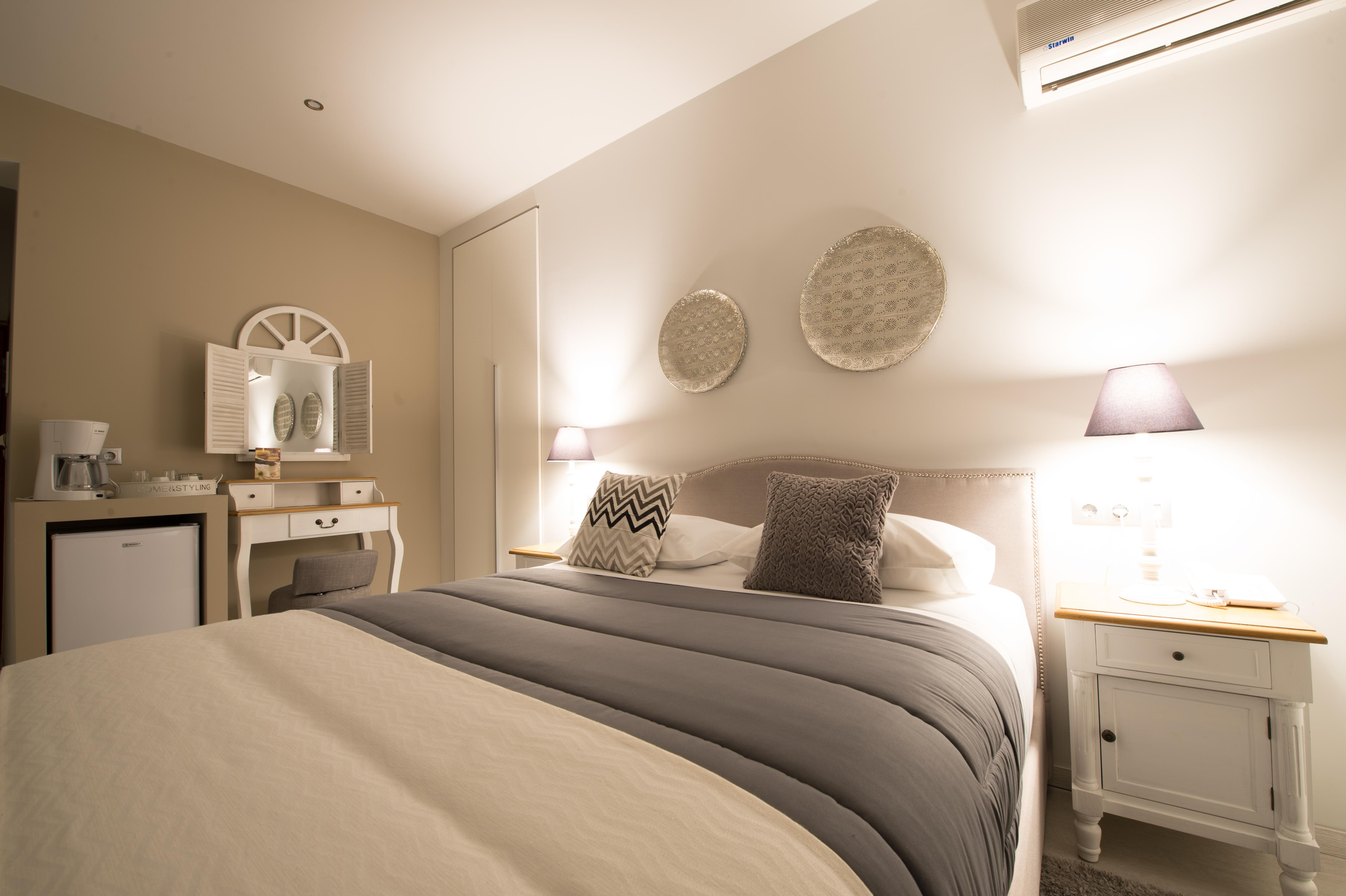 Filoxenia Hotel & Spa กาลาวริตา ภายนอก รูปภาพ