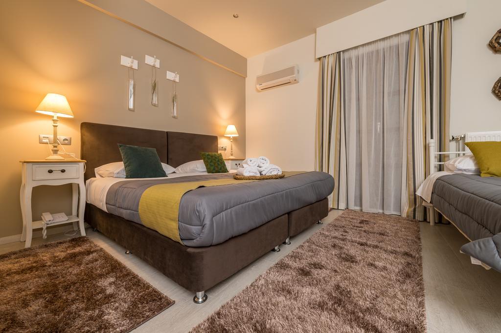 Filoxenia Hotel & Spa กาลาวริตา ภายนอก รูปภาพ