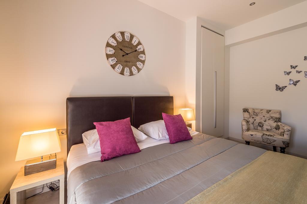 Filoxenia Hotel & Spa กาลาวริตา ภายนอก รูปภาพ